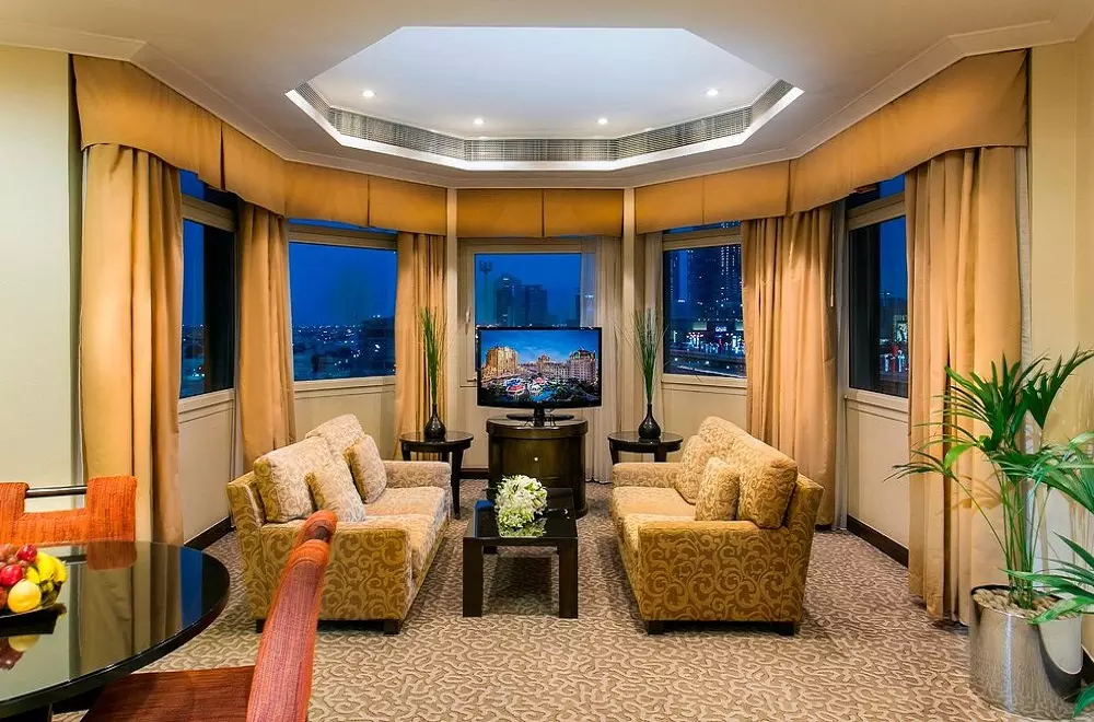 سوئیس اوتل المروج دبی ، زیما سفر